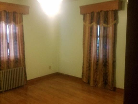 5th image of 100 Lexington Ave