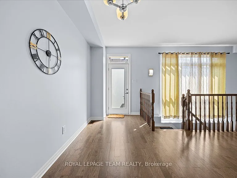 333 Tulum Cres — Photo 14
