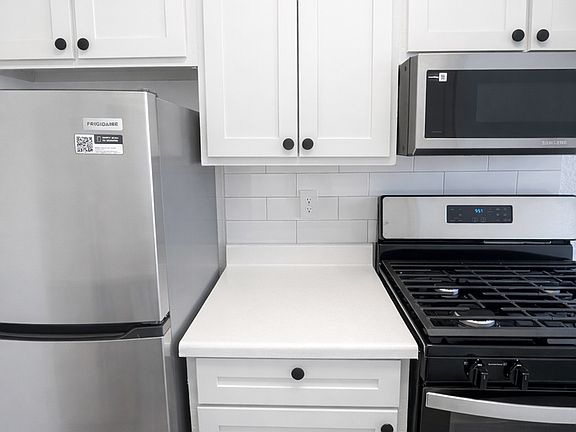 2nd image of 1590 Lewis St #208