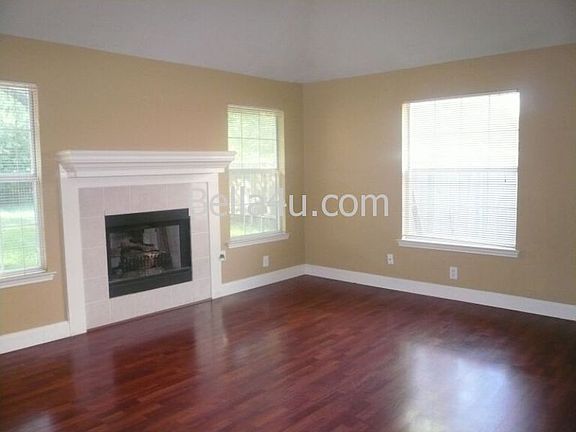 2nd image of 7507 Lobelia Dr