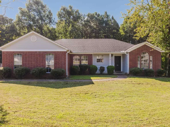 2206 Cherry Creek Cir, Bryant, AR 72022
