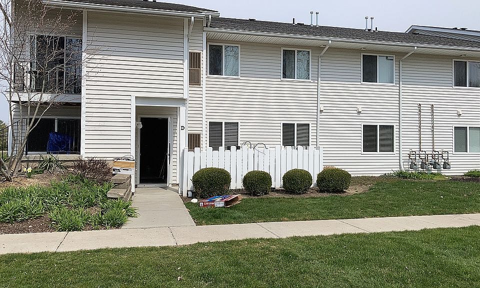 1st image of 8970 Portage Pointe Dr
