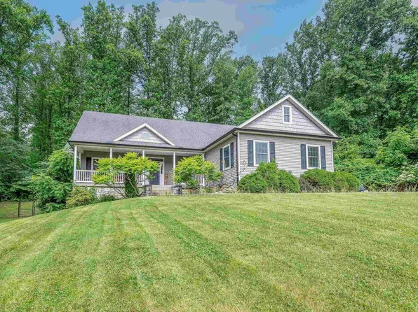 4923 N Chatham Dr, Bloomington, IN 47404