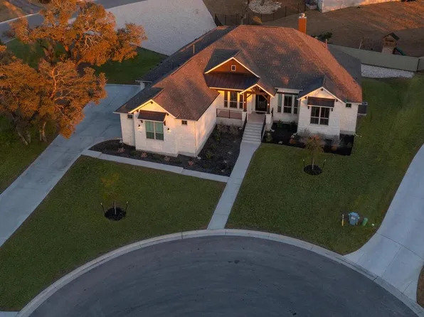 101 Coleridge Cv, Liberty Hill, TX 78642