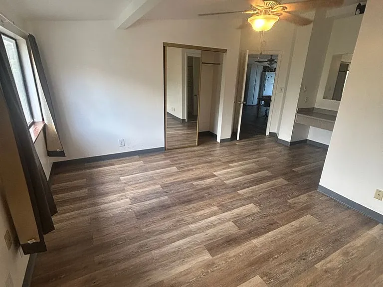 6062 Summer St — Photo 13