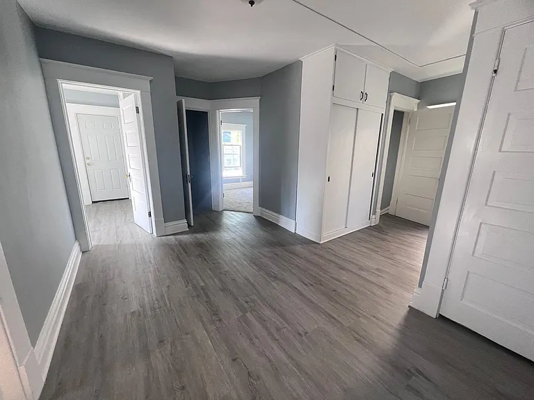 1242 Wealthy St SE — Photo 21