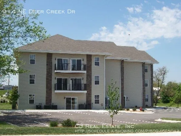 914 NE Deer Creek Dr, Grain Valley, MO 64029