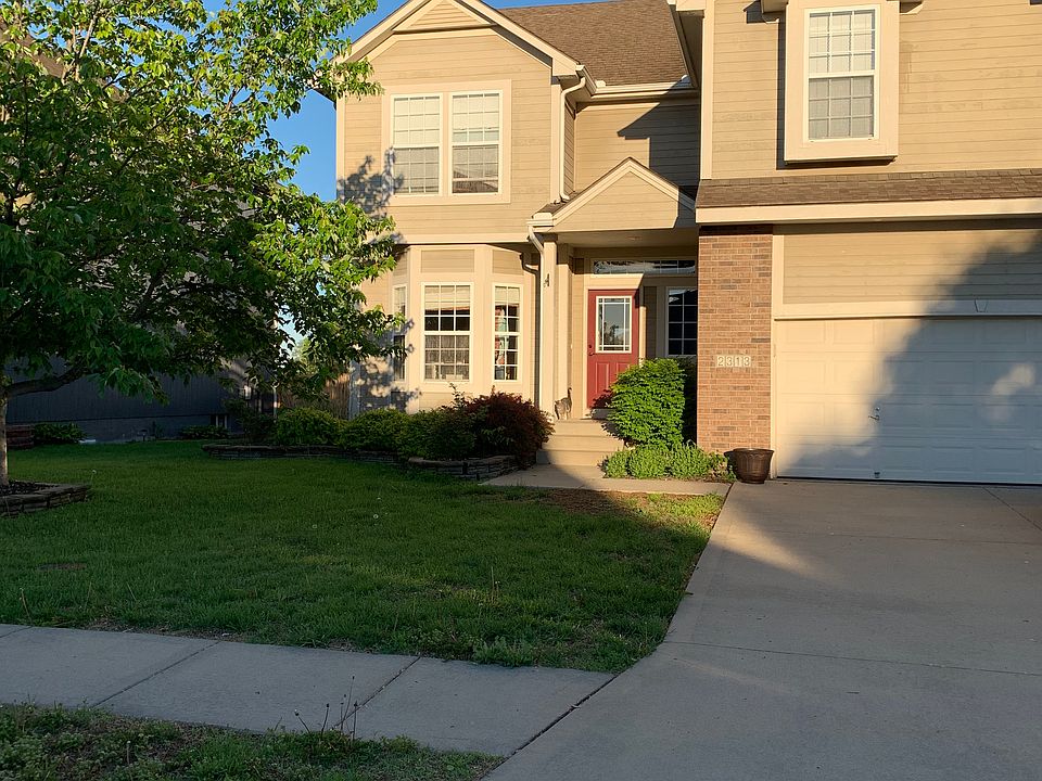 1st image of 2313 NW Cove Dr