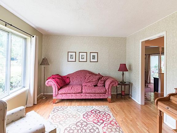 3rd image of 4371 Davlind Dr