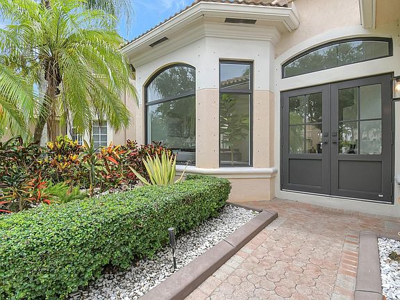 3rd image of 6041 SW 195TH Avenue