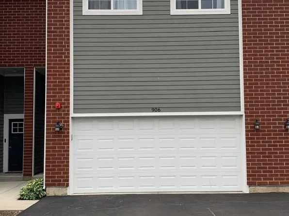 906 Gillespie Ln, Yorkville, IL 60560