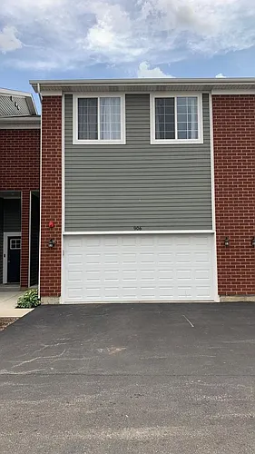 906 Gillespie Ln Photo 1