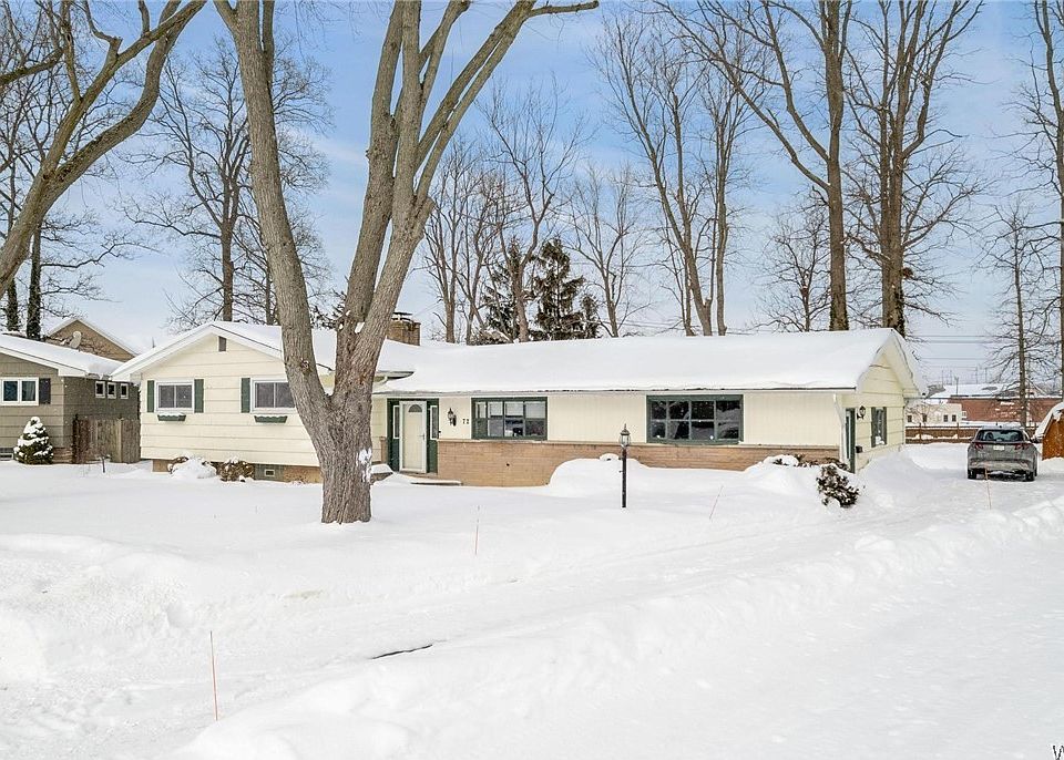 1st image of 72 Boxwood Cir