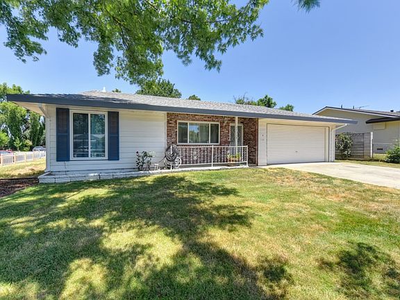 3rd image of 2133 Woodlawn Dr