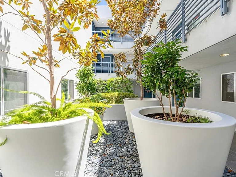 7857 W Manchester Ave #Penthouse 6 — Photo 24