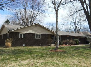 1500 S Park Ave, Aurora, MO 65605
