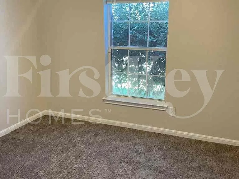 8422 Cherisse Dr — Photo 10