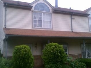 26 Sassafras Ct, North Brunswick, NJ 08902
