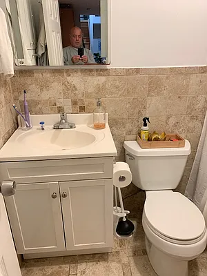 Rented by Bond New York | media 17