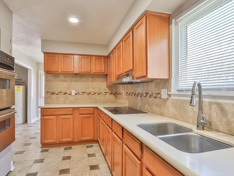 509 Belmont Dr — Photo 17