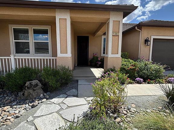 3rd image of 1343 E Monte Vista Court
