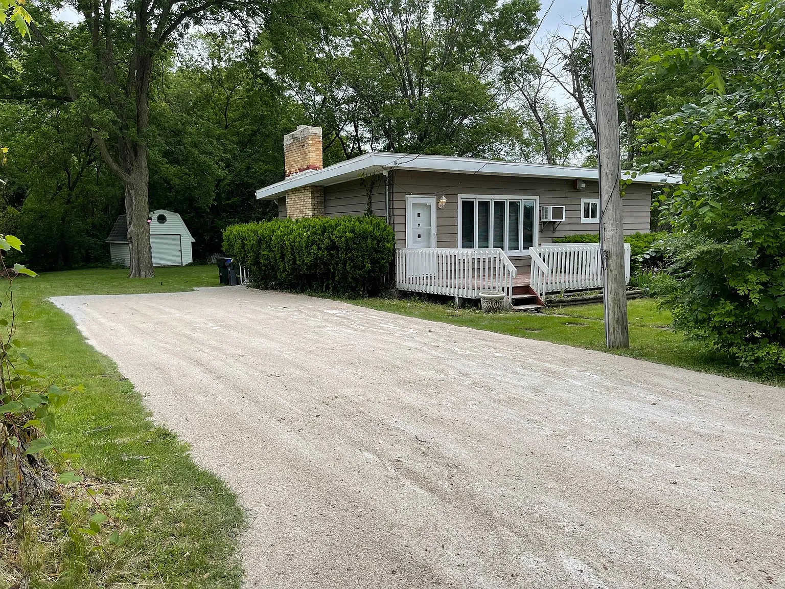 26076 W Parkview Dr photo 1