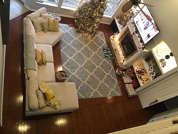 4th image of 729 Toria Ln