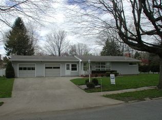 208 Washington Ave, Hollidaysburg, PA 16648