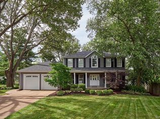 301 Bradford Estates Ct, Ballwin, MO