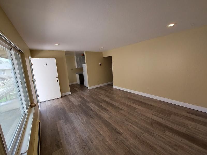 1st image of 1240 W Washington Ave APT 15