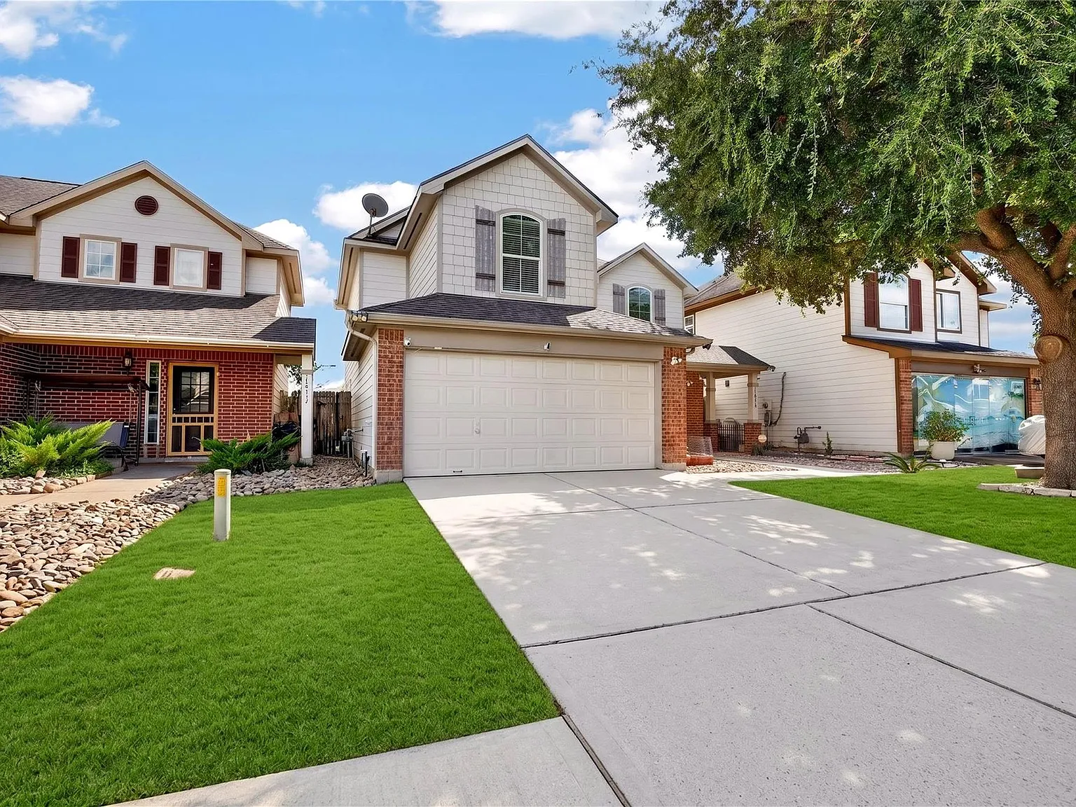 3 bed, 2.5 bath, 1570 sqft, $1,900 — Photo 4