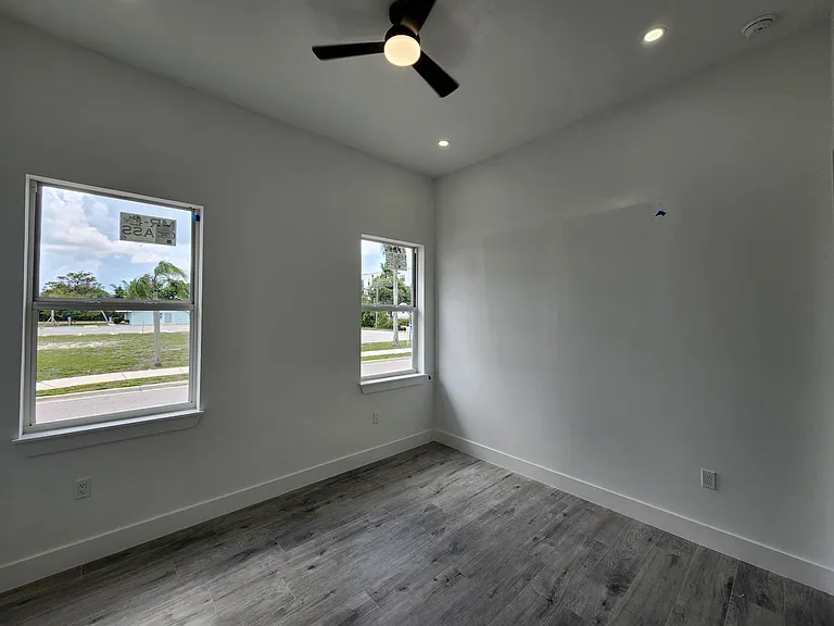 10651 Hampton St — Photo 6