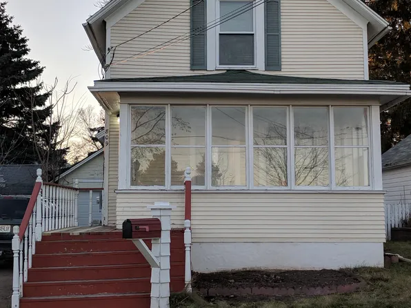 809 June St, Lansing, MI 48906
