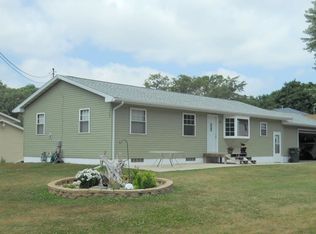 65 Hallowell Rd, Waterloo, IA 50707