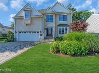 419 Central Ave, Spring Lake, NJ 07762