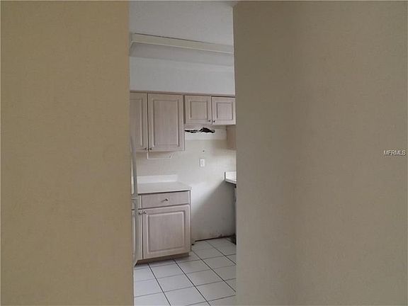 3rd image of 7914 Kosi Palm Pl Unit 201