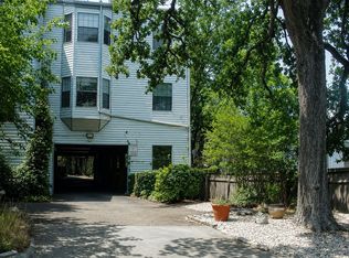 303 W 35th St APT 204, Austin, TX 78705