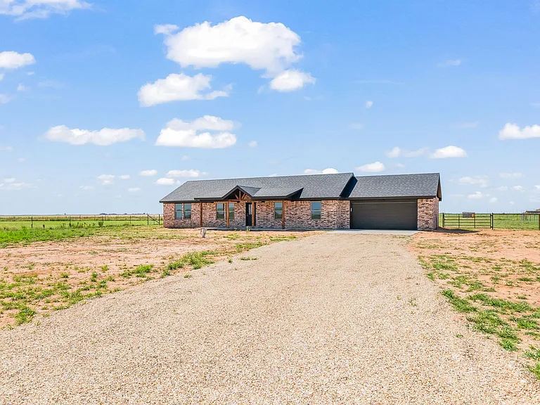 17311 N FM 400 — Photo 35