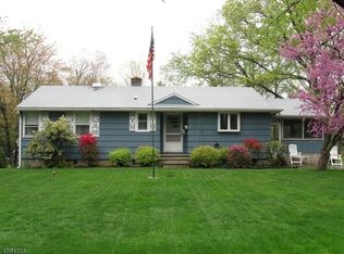 87 Dean Rd, Mendham, NJ 07945