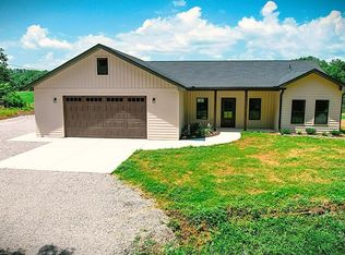 1146 Moodyville Loop, Byrdstown, TN 38549