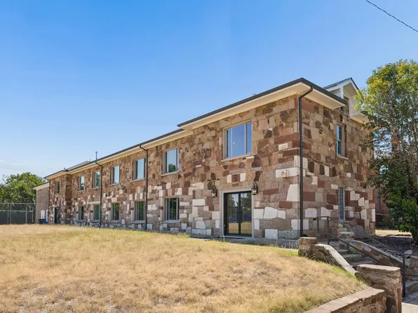 1200 E Maddox Ave, Fort Worth, TX 76104