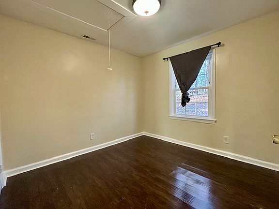 4th image of 1524 Argonne Blvd
