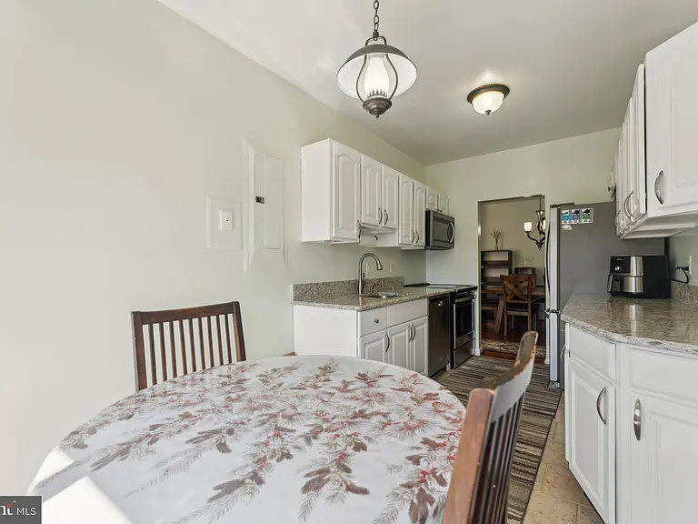 12712 Veirs Mill Rd — Photo 15
