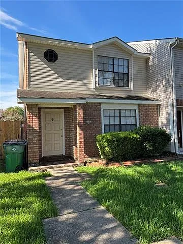 2332 Oxford Pl Photo 1