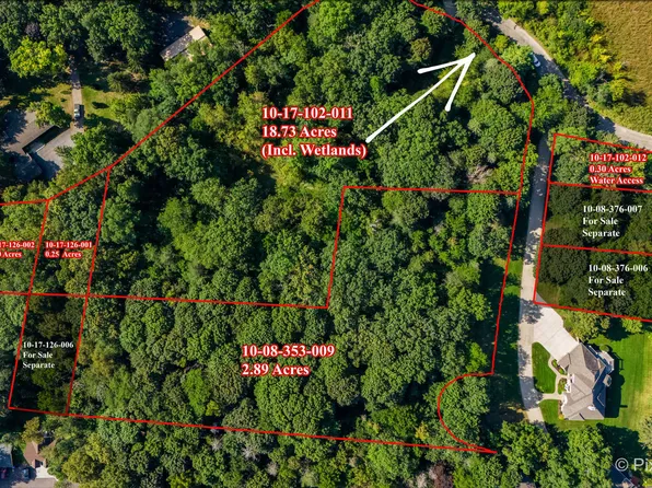 1-5 N Lewis Ln, McHenry, IL 60051