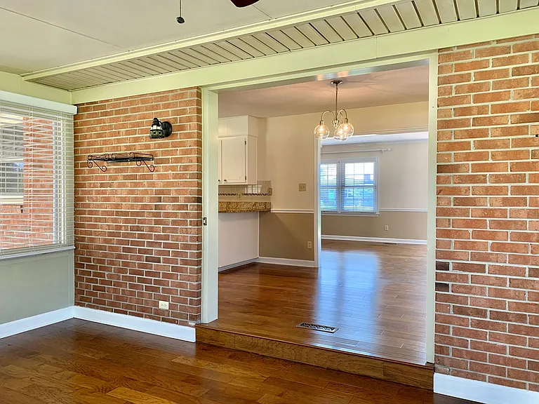 213 Dogwood St — Photo 20