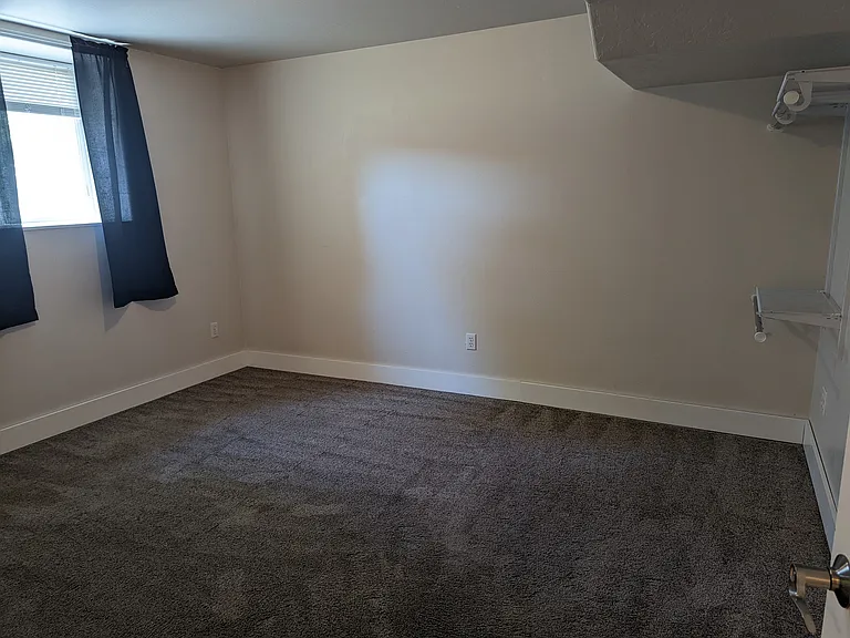 900 Marshall St #2 — Photo 7