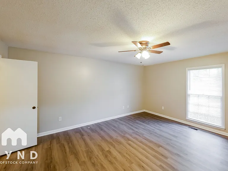 3767 Chestnut Ridge Ln — Photo 15