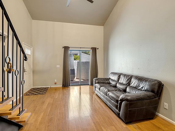 5th image of 850 S River Dr Unit 1039
