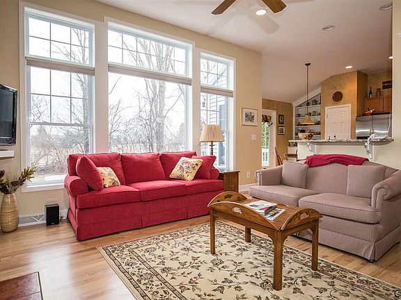 2nd image of 3 Highview Way